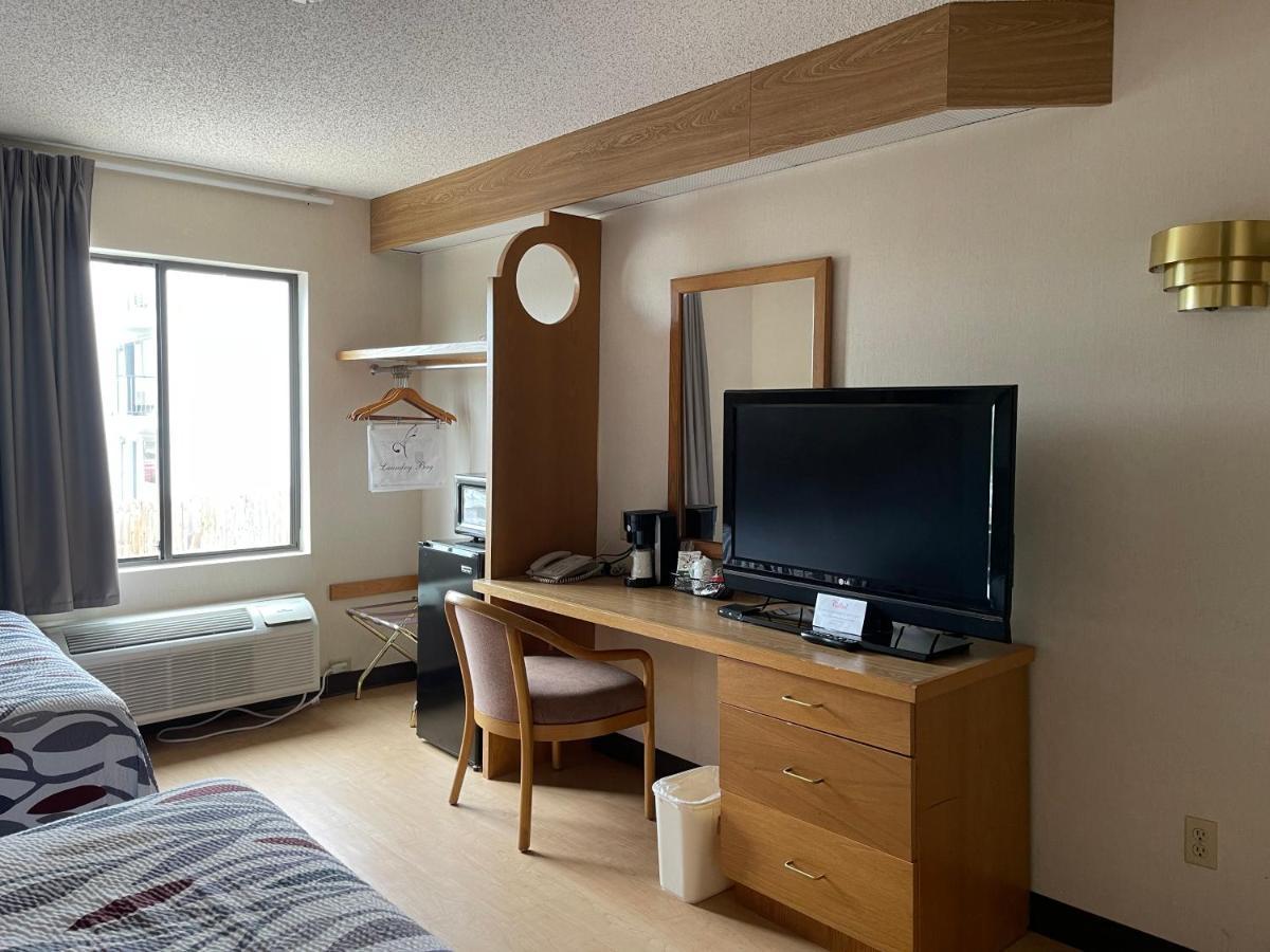 Red Roof Inn Бренсон Екстер'єр фото