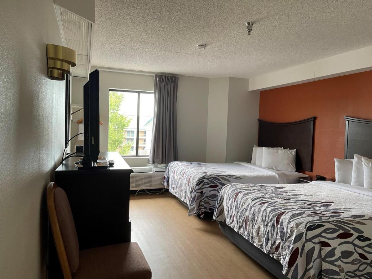 Red Roof Inn Бренсон Екстер'єр фото
